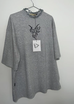 Remerón Oversized Corazón - Estate Atenta