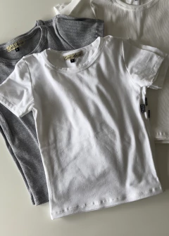 Remera Básica al Cuerpo