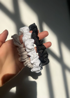 PACK #1 Baby Scrunchies - comprar online
