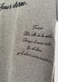 Remera Amor Eterno (al cuerpo) - tienda online