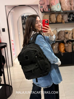 MOCHILA INFLUENCER NEGRA