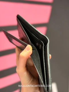 BILLETERA CORTA UNICROSS NEGRO + CAJA - Mala Junta