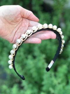 Imagem do Tiara corrente e pérolas em veludo (adulto e infantil)