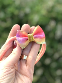 Faixinha tie dye na internet