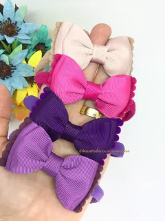 Lacinho Lorena pompom - Santo Laço Acessorios