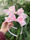 Tiara tule floral e borboletas