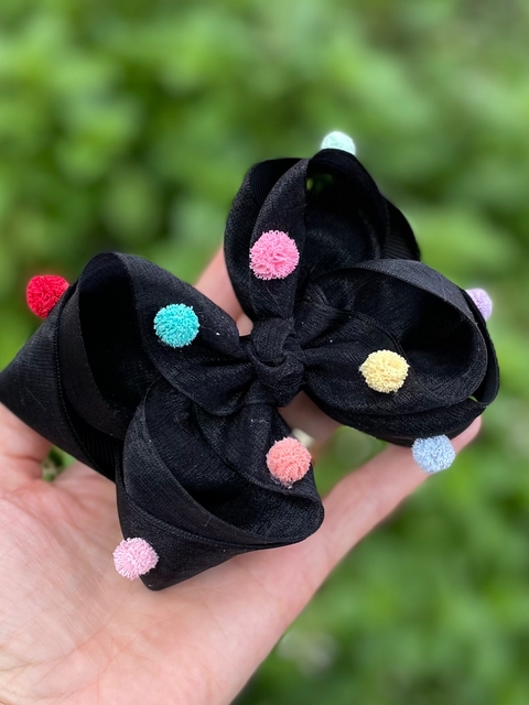 Laço pompom