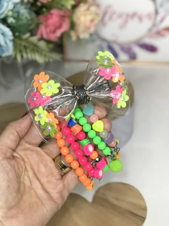 Lacinho Duda floral e tiara neon - comprar online