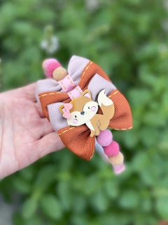 Tiara raposinha pompom