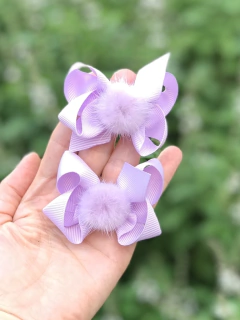 Lacinho Bella Pompom - Santo Laço Acessorios