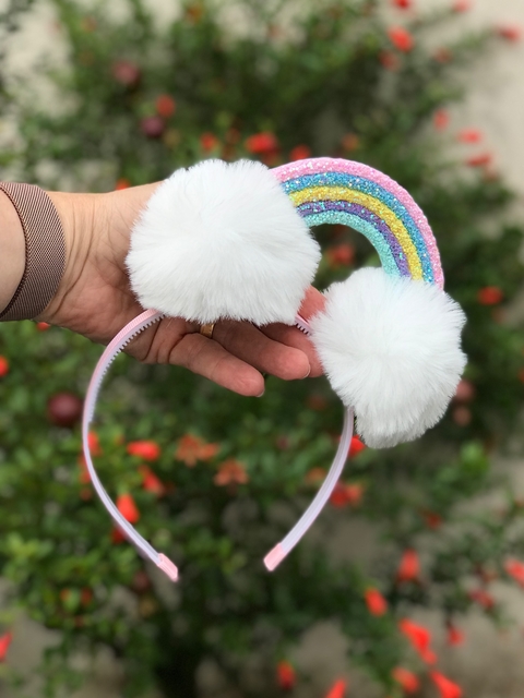 Tiara pompom arco-íris