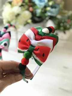 Tiara Duda Pompom - Santo Laço Acessorios