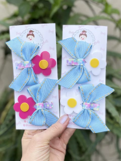 Parzinho presilha florzinha