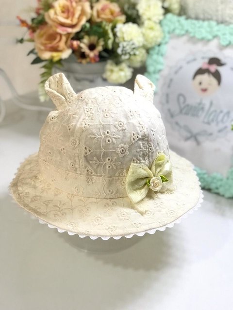 Chapéu para bebê em laise