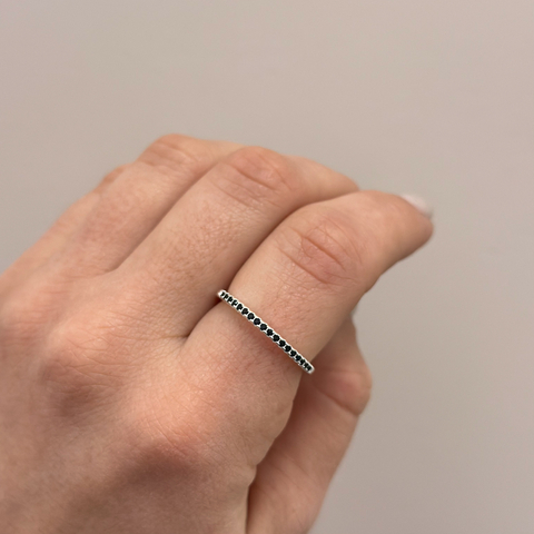 Anillo medio sin fin cubic negro - comprar online