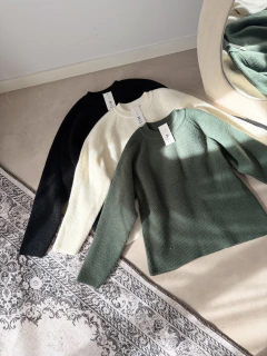 SWEATER CLASSIC GRUESO en internet