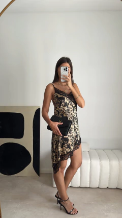 VESTIDO SATEN ZARA