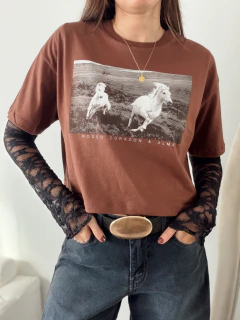 REMERA CROP RODEO