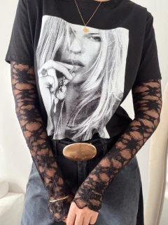 REMERA ENCAJE ESCOTE en internet
