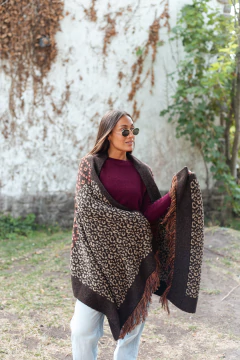 Art. 6433 Mantón Animal Print - Mabco Sweaters