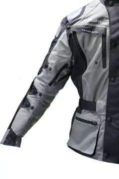 Campera ADV Tri-Tech con protecciones D3O en internet