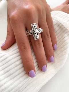 ANILLO CRUZ CON PUNTOS EN RELIEVE - ANI016