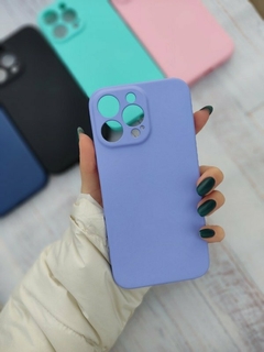 Silicona case rigida Violeta - comprar online