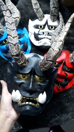 MÁSCARA HANNYA VERMELHA - M.THE CRAZY