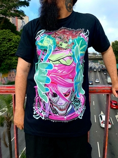 CAMISETA MOMO / AIRA - comprar online