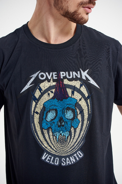 REMERA LOVE PUNK en internet