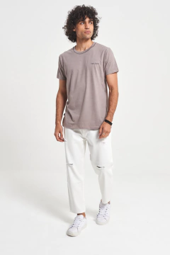 REMERA ESSENTIAL