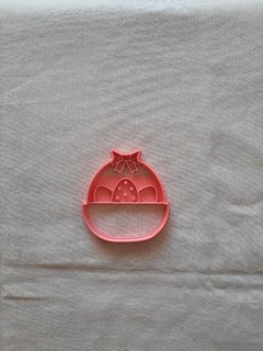 Cortante canasta con huevos de 9x9cm
