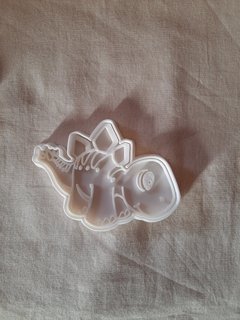 Cortante dino aleta bebe de 12x9cm