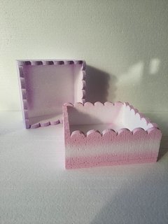 Caja de 25x25x10cm con ondas en internet