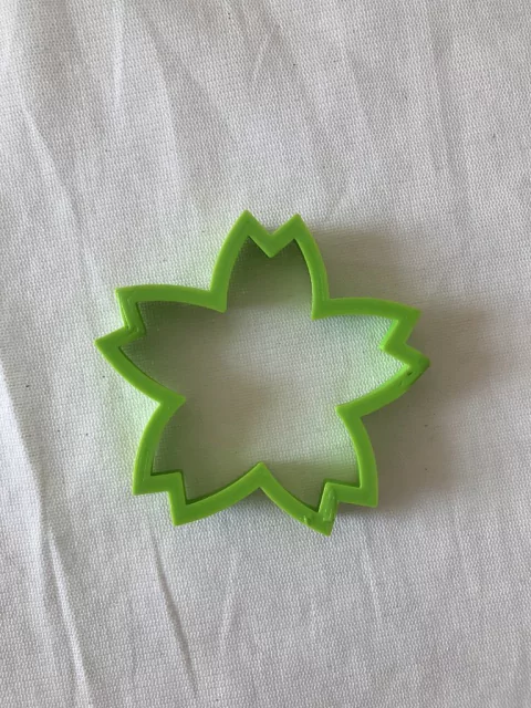 Cortante flor de cerezo 8x8cm