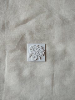 Sello cuadrado con rosas de 4x4cm