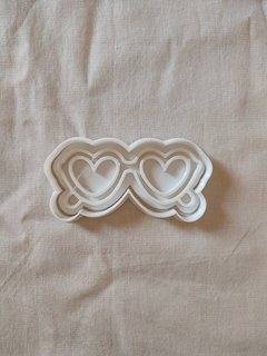Cortante lentes corazón de 10x6cm