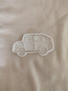 Cortante camion con corazones de 10x5cm