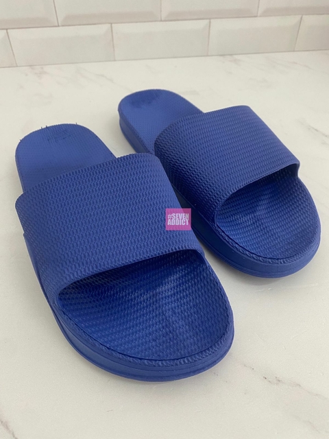 OJOTAS AZULES