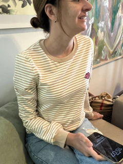 Remera KAIA rayas beige