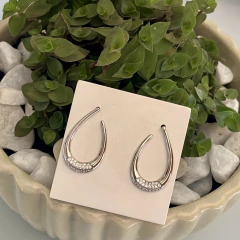 Brinco folheado cravejado - Br0097 na internet