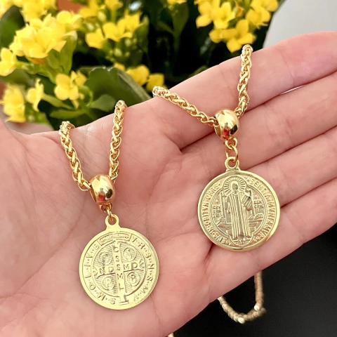 Colar pingente São Bento folheado - C0040
