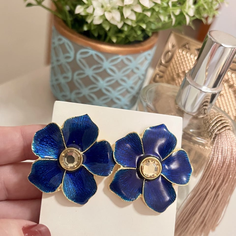 Brinco flor esmaltado folheado - br0111