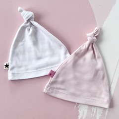 Gorrito de bebe blanco en internet