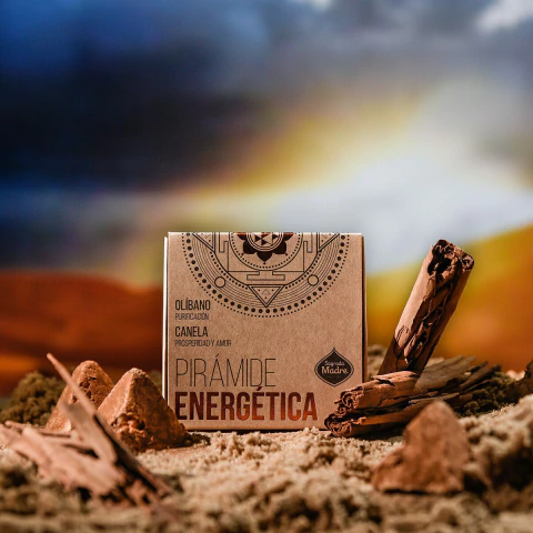 PIRAMIDE ENERGETICA X4 CANELA OLIBANO (SA156)