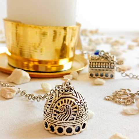 APAGAVELA CON CADENA Y DIJE GRANDE (VE36)