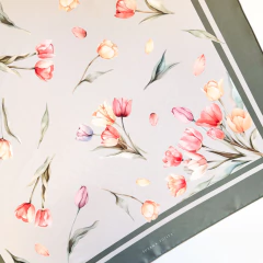 Lenço M Tulipas (68x68cm) na internet