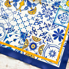 Lenço M Azulejos (68x68cm) na internet