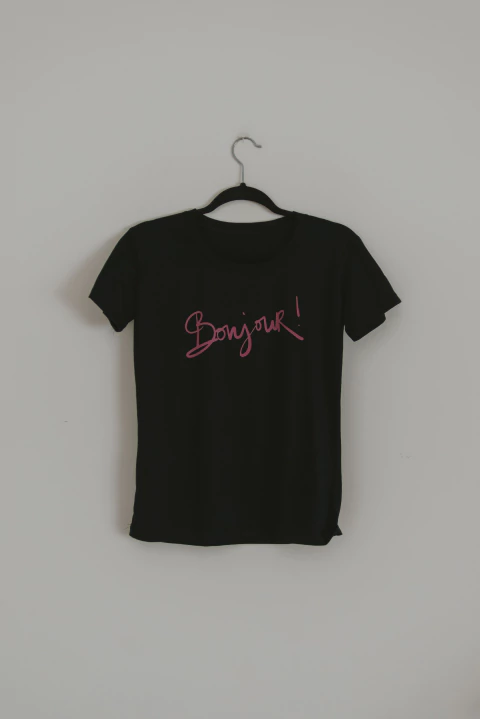 Remera - Bonjour (BLACK FRIDAY! 40% OFF $10000.- EFVO) - comprar online