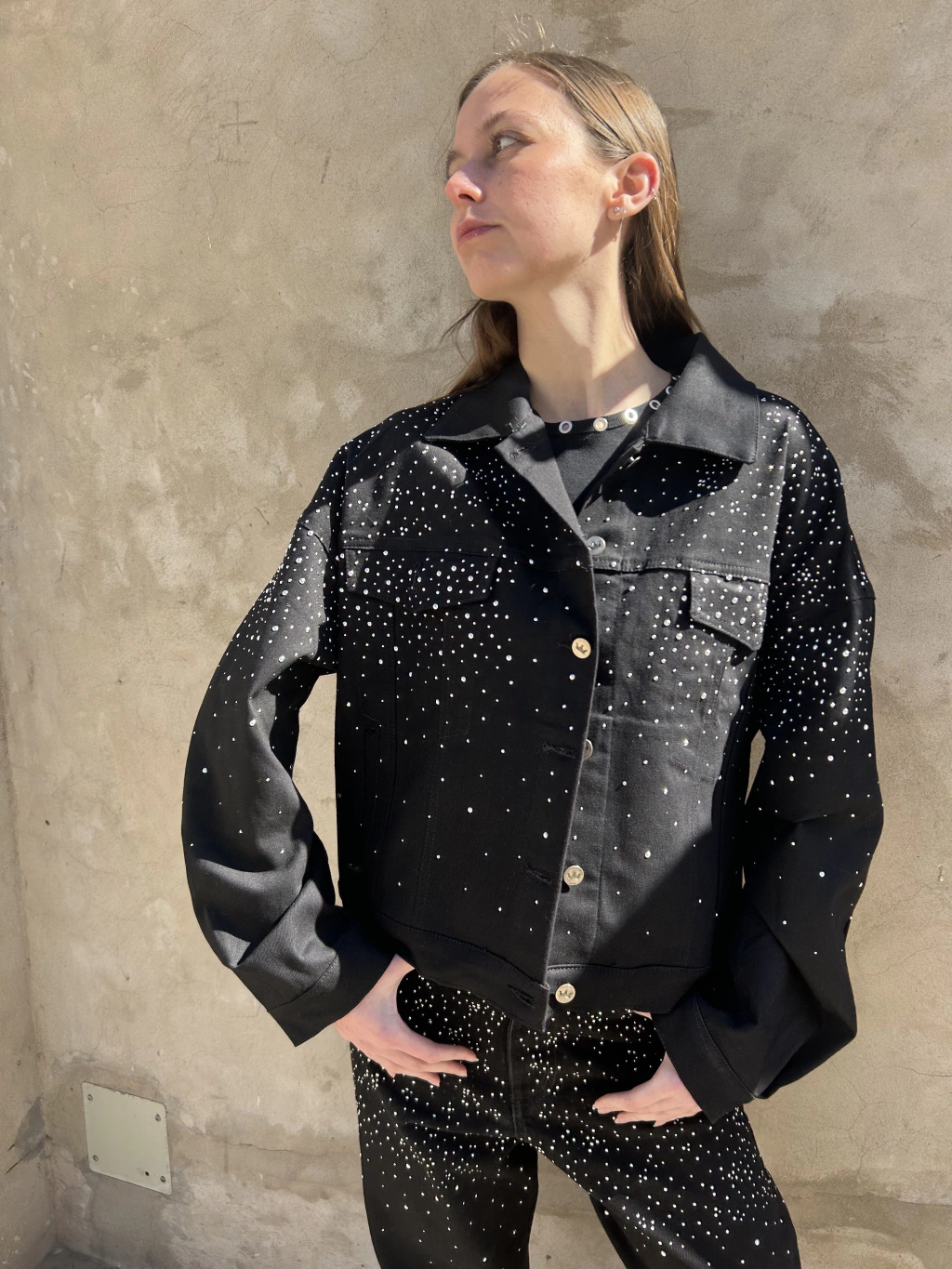 Campera Infinito negro -PRE ORDER- | Sintra